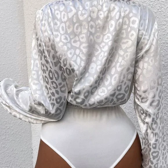 Leopard Print Surplice Puff Sleeve Satin Bodysuit white - Picture 3 of 5